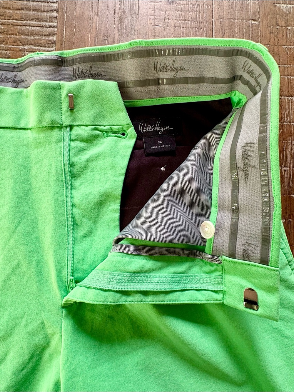 Walter Hagen Men's Golf Shorts Size 30x10 Green Flat Front Stretch Comfort